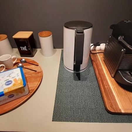 Petit Manoir Proche Dinan - Chambre D'Hotes Lanvallay Eksteriør bilde